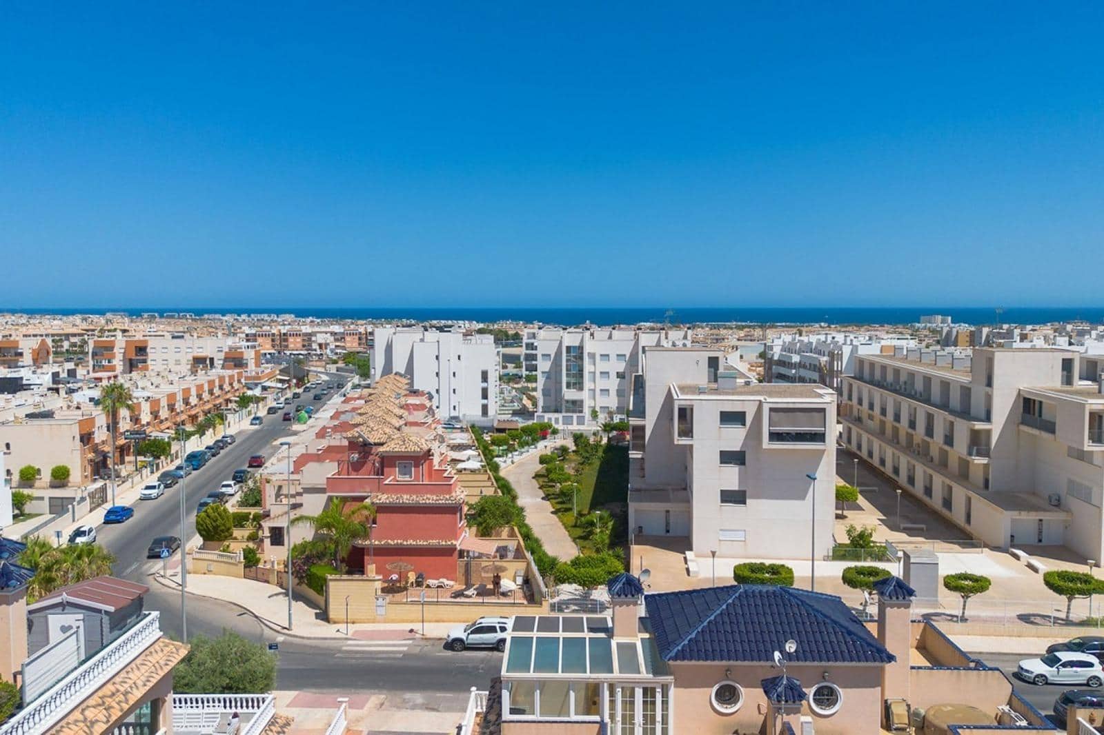 2 slaapkamer Penthouse te koop in Orihuela Costa met zwembad garage - € 299.900 (Ref: 9240253)