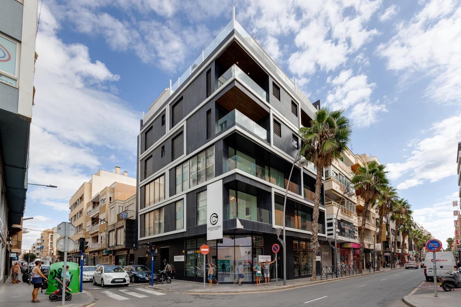 3 slaapkamer Appartement te koop in Torrevieja - € 360.000 (Ref: 9257547)