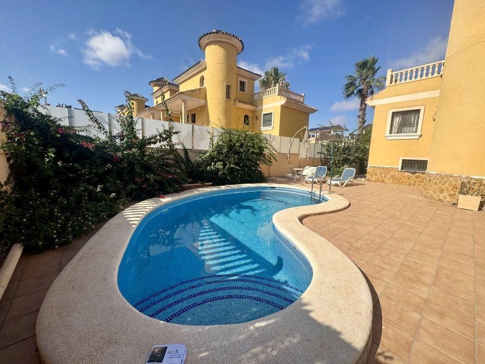 3 chambre Villa/Maison à vendre à Filipinas avec piscine garage - 354 995 € (Ref: 9262802)