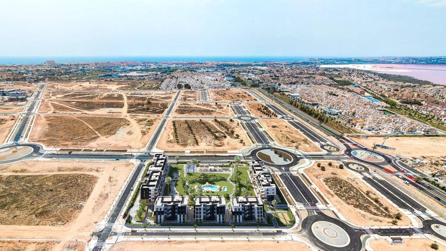 2 slaapkamer Penthouse te koop in Torrevieja met zwembad - € 325.000 (Ref: 9272463)