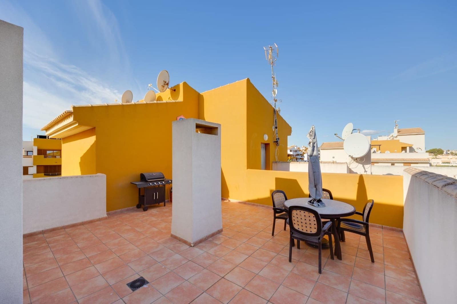 2 soveværelse Penthouse til salg i Punta Prima med swimmingpool garage - € 282.000 (Ref: 9276512)