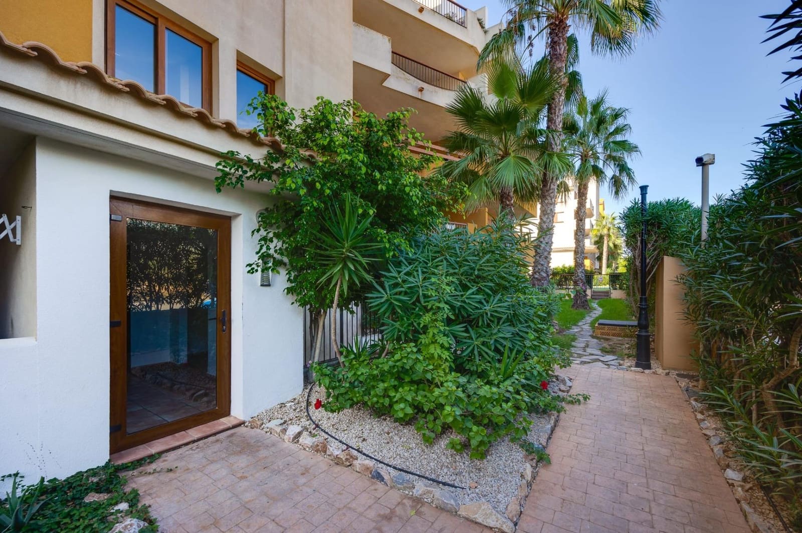 2 soveværelse Penthouse til salg i Punta Prima med swimmingpool garage - € 282.000 (Ref: 9276512)