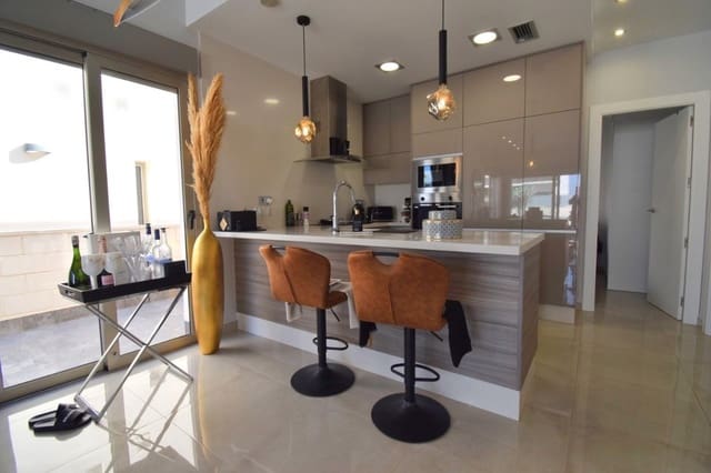 3 soverom Kjedet enebolig til salgs i Orihuela Costa, Orihuela med svømmebasseng - € 369 950 (Ref: 9282384)