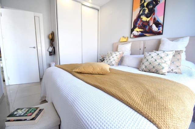 3 soverom Kjedet enebolig til salgs i Orihuela Costa, Orihuela med svømmebasseng - € 369 950 (Ref: 9282384)