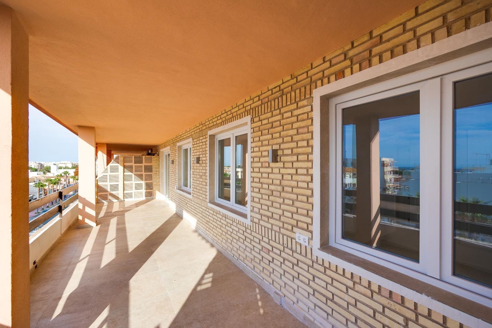 3 soveværelse Lejlighed til salg i Torrevieja - € 240.000 (Ref: 9301224)