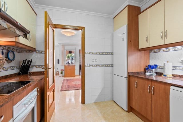 3 quarto Moradia em Banda para venda em Aguas Nuevas, Torrevieja com piscina - 259 000 € (Ref: 9308693)