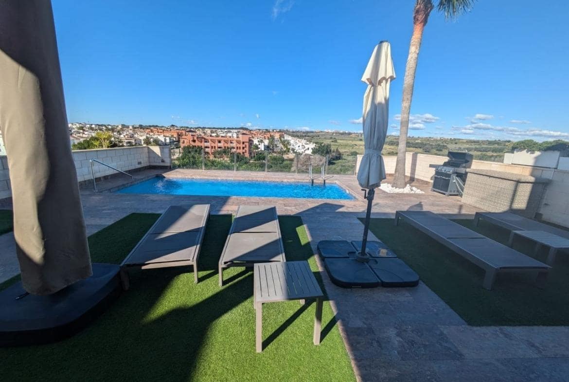 3 sovrum Villa till salu i Orihuela Costa med pool - 469 000 € (Ref: 9312755)