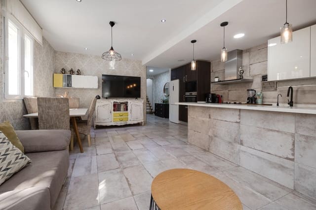 3 sovrum Hus till salu i Centro, Torrevieja med garage - 250 000 € (Ref: 9312759)