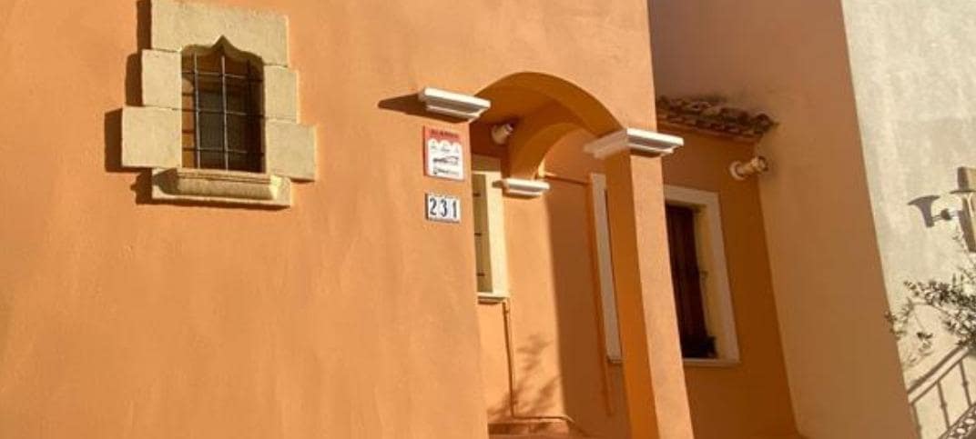 3 soverom Rekkehus til salgs i Algorfa med svømmebasseng - € 210 000 (Ref: 9338479)