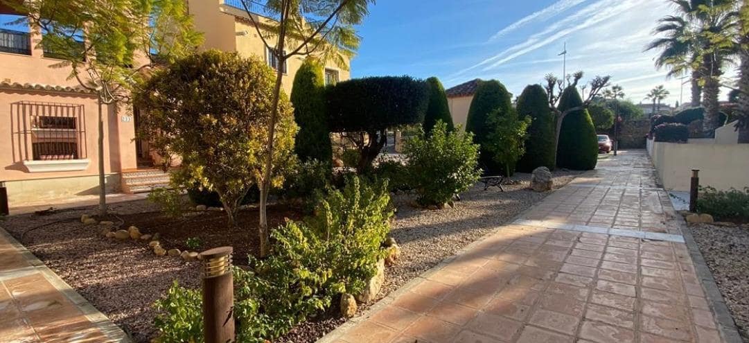 3 soverom Rekkehus til salgs i Algorfa med svømmebasseng - € 210 000 (Ref: 9338479)