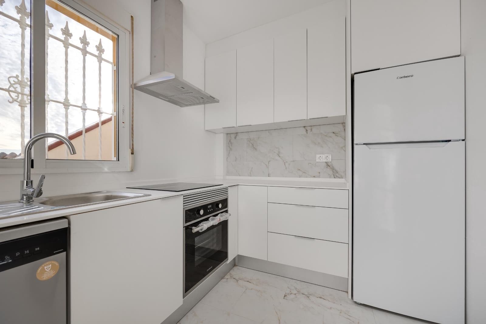 4 chambre Villa/Maison à vendre à Playa Flamenca avec garage - 345 000 € (Ref: 9382735)