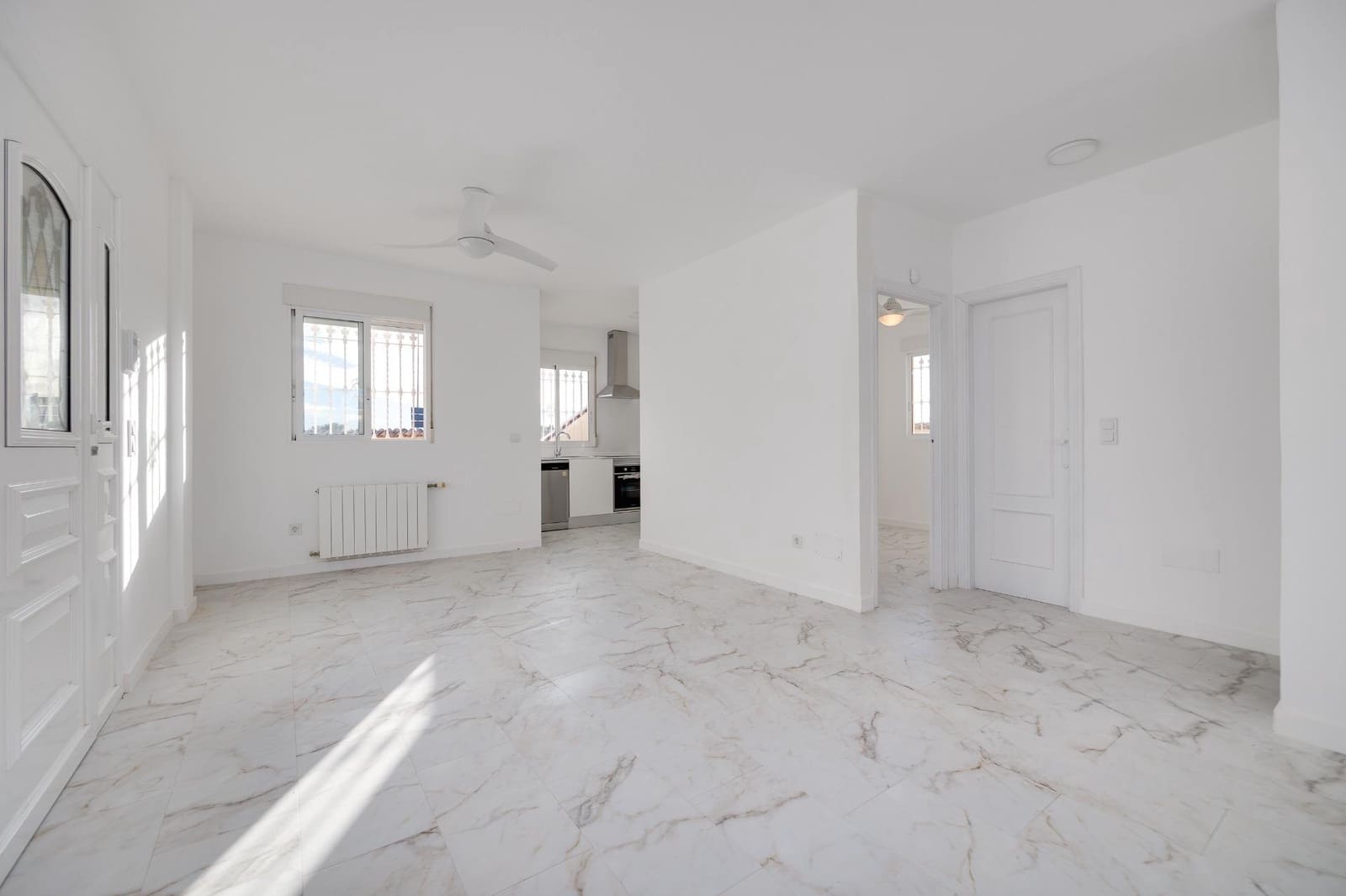 4 chambre Villa/Maison à vendre à Playa Flamenca avec garage - 345 000 € (Ref: 9382735)