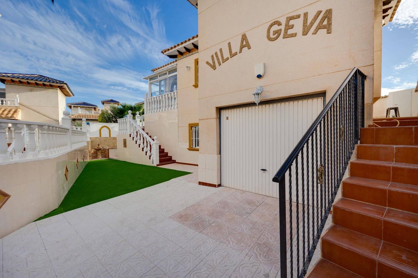 4 chambre Villa/Maison à vendre à Playa Flamenca avec garage - 345 000 € (Ref: 9382735)