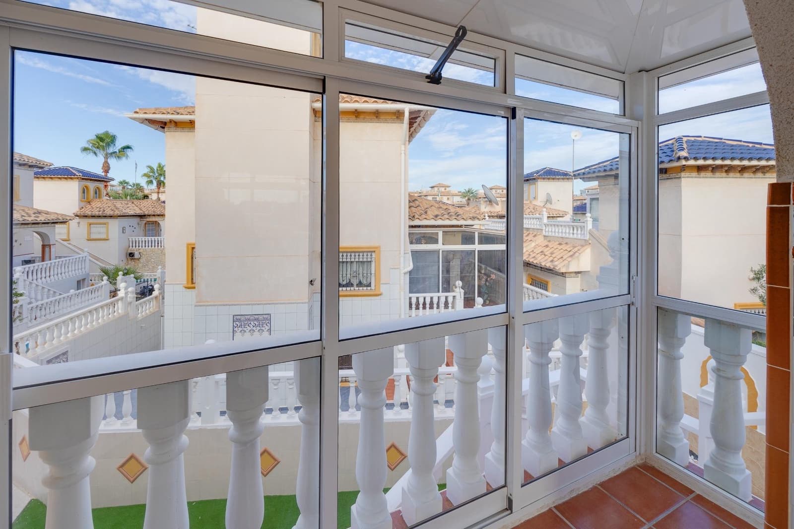 4 chambre Villa/Maison à vendre à Playa Flamenca avec garage - 345 000 € (Ref: 9382735)