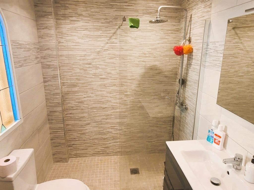 4 soverom Kjedet enebolig til salgs i Orihuela Costa med svømmebasseng - € 385 000 (Ref: 9388351)