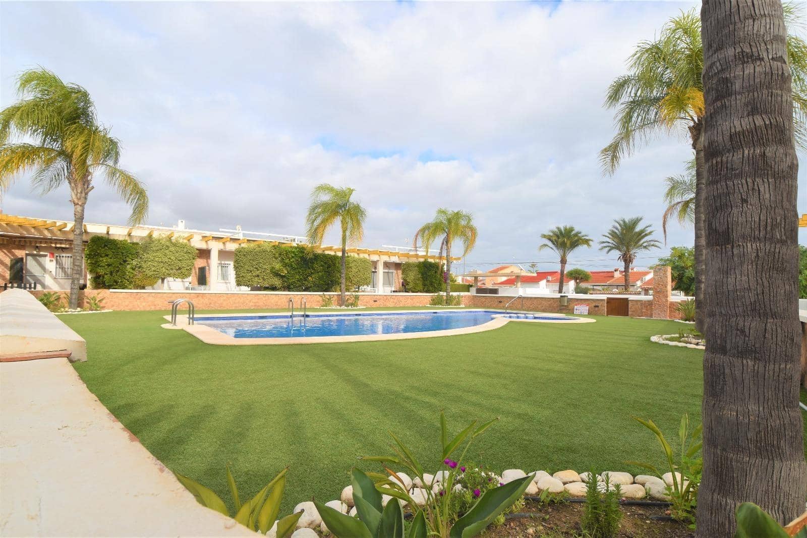 2 sovrum Lägenhet till salu i Pilar de la Horadada med pool - 188 000 € (Ref: 9398682)