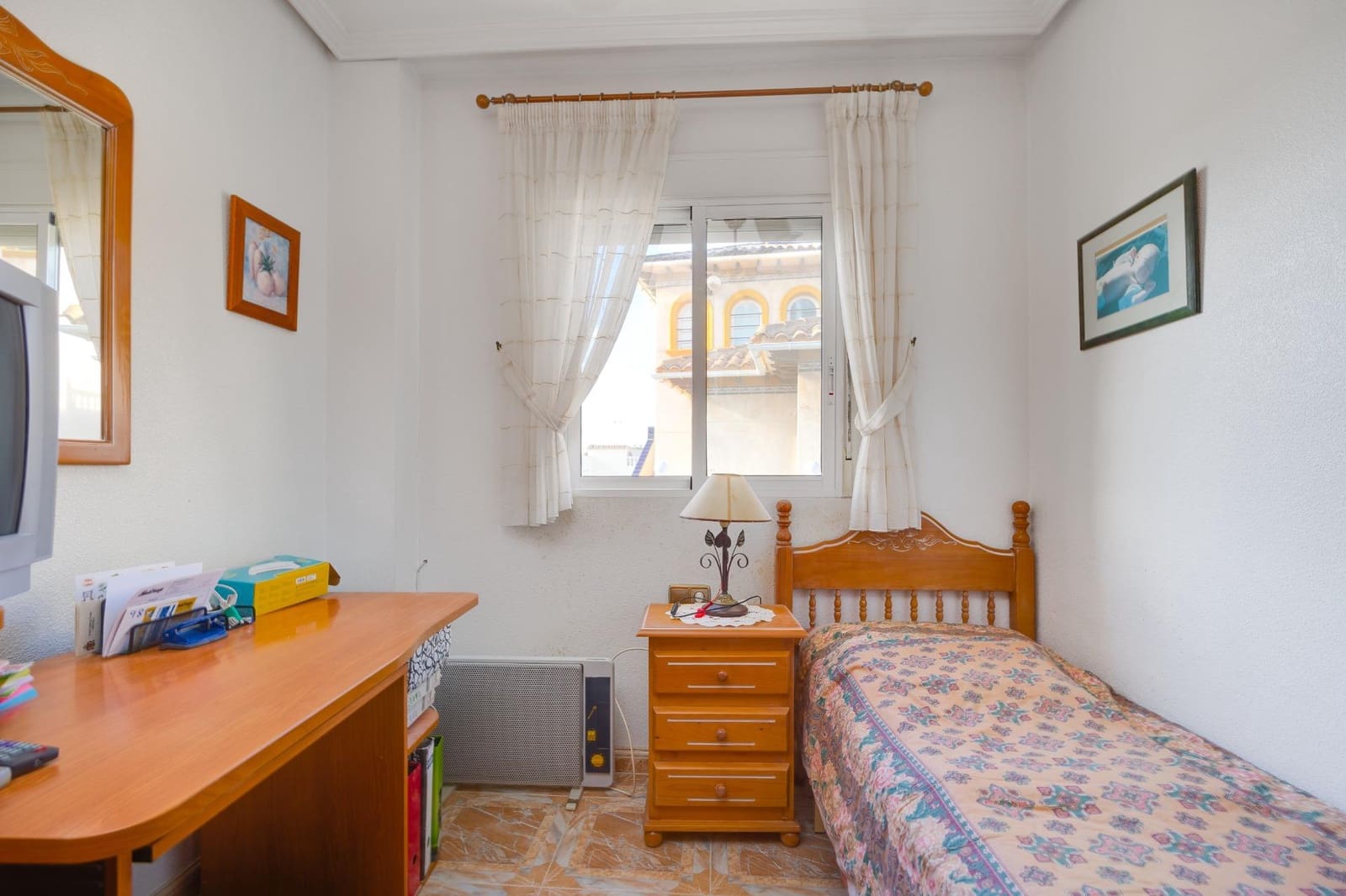 Chalet de 4 habitaciones en Playa Flamenca en venta con piscina garaje - 299.990 € (Ref: 9401937)