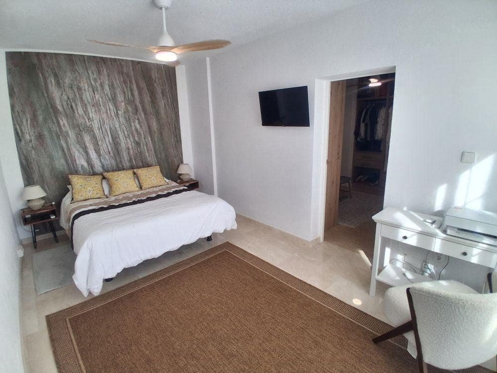 4 makuuhuone Huvila myytävänä paikassa Orihuela Costa mukana uima-altaan - 499 990 € (Ref: 9422303)