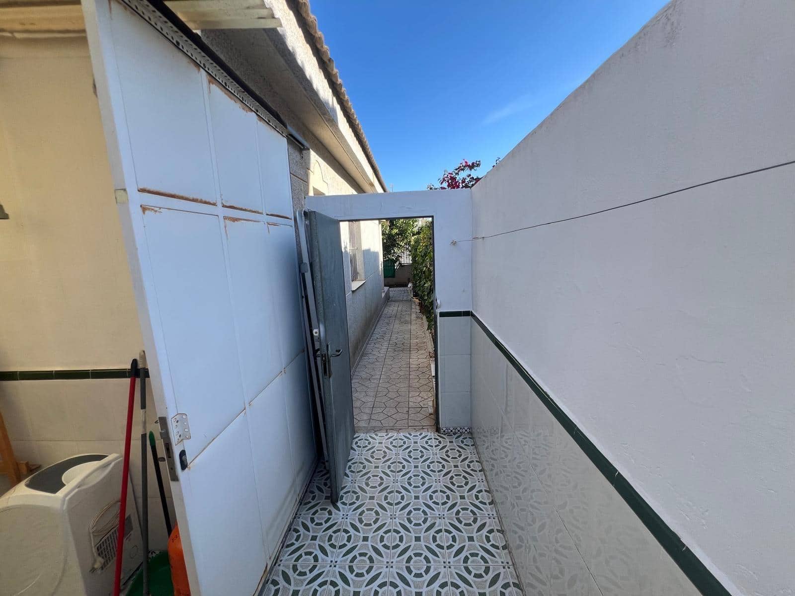 2 chambre Villa/Maison Mitoyenne à vendre à La Siesta - 139 995 € (Ref: 9422304)