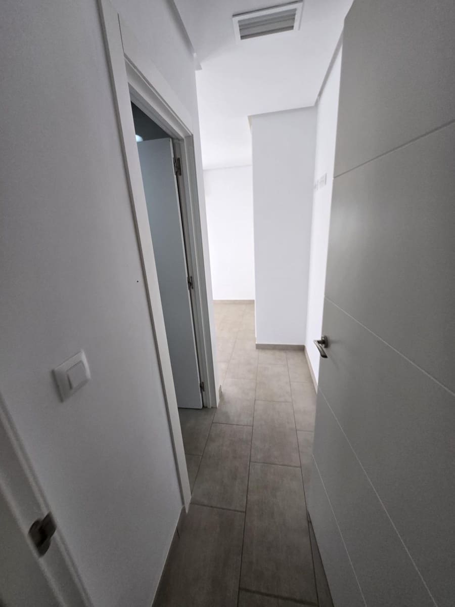 2 soverom Bungalow til salgs i Torrevieja med svømmebasseng - € 197 000 (Ref: 9424428)