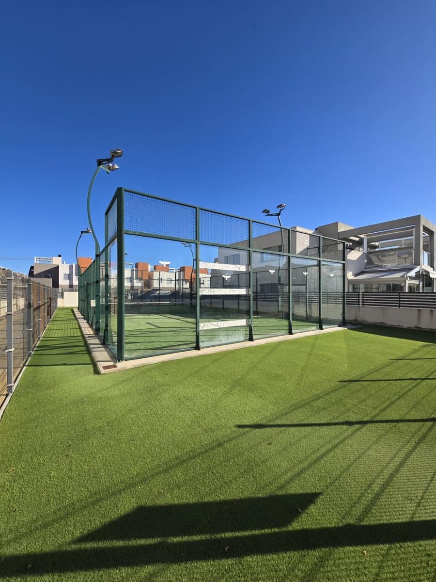 2 soverom Bungalow til salgs i Torrevieja med svømmebasseng - € 197 000 (Ref: 9424428)