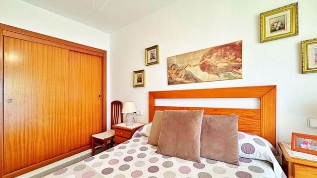 1 slaapkamer Appartement te koop in Punta Prima, Torrevieja met zwembad - € 135.900 (Ref: 9424429)