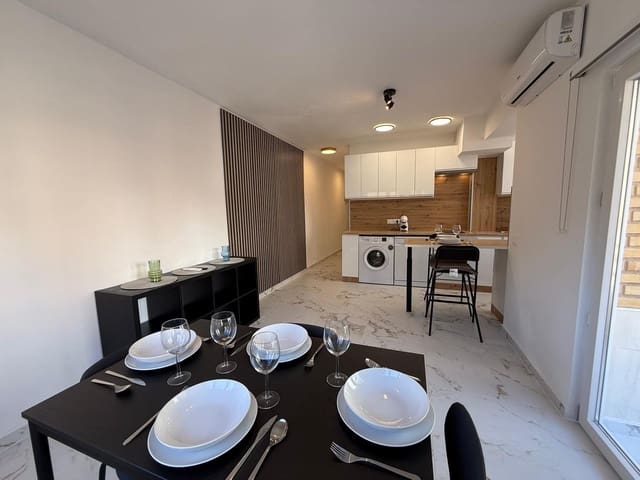 2 slaapkamer Appartement te koop in Centro, Torrevieja - € 199.900 (Ref: 9437616)