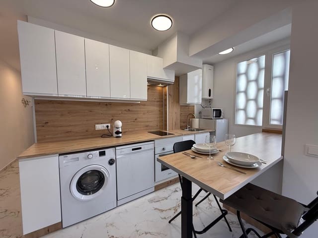 2 slaapkamer Appartement te koop in Centro, Torrevieja - € 199.900 (Ref: 9437616)