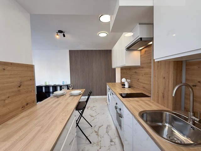 2 slaapkamer Appartement te koop in Centro, Torrevieja - € 199.900 (Ref: 9437616)