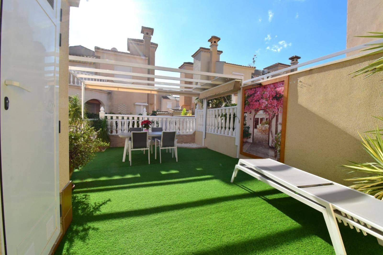 2 sovrum Villa till salu i Playa Flamenca med pool - 210 000 € (Ref: 9437618)