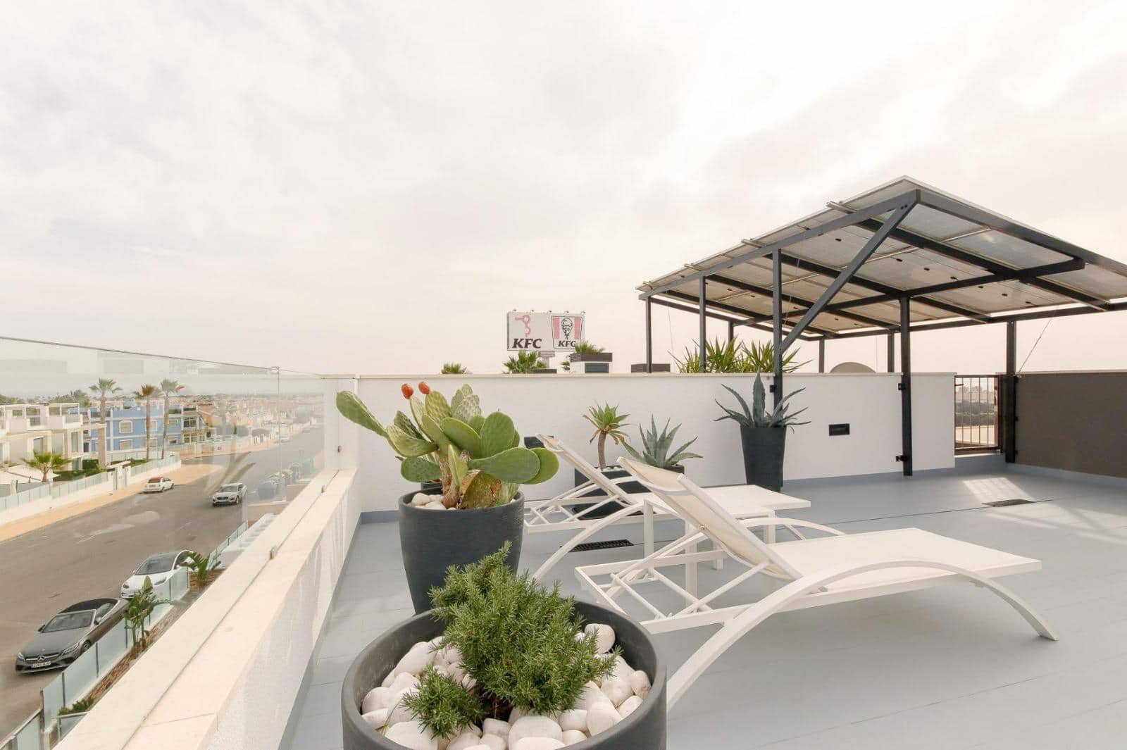 3 slaapkamer Villa te koop in Orihuela Costa met zwembad garage - € 575.000 (Ref: 9437621)