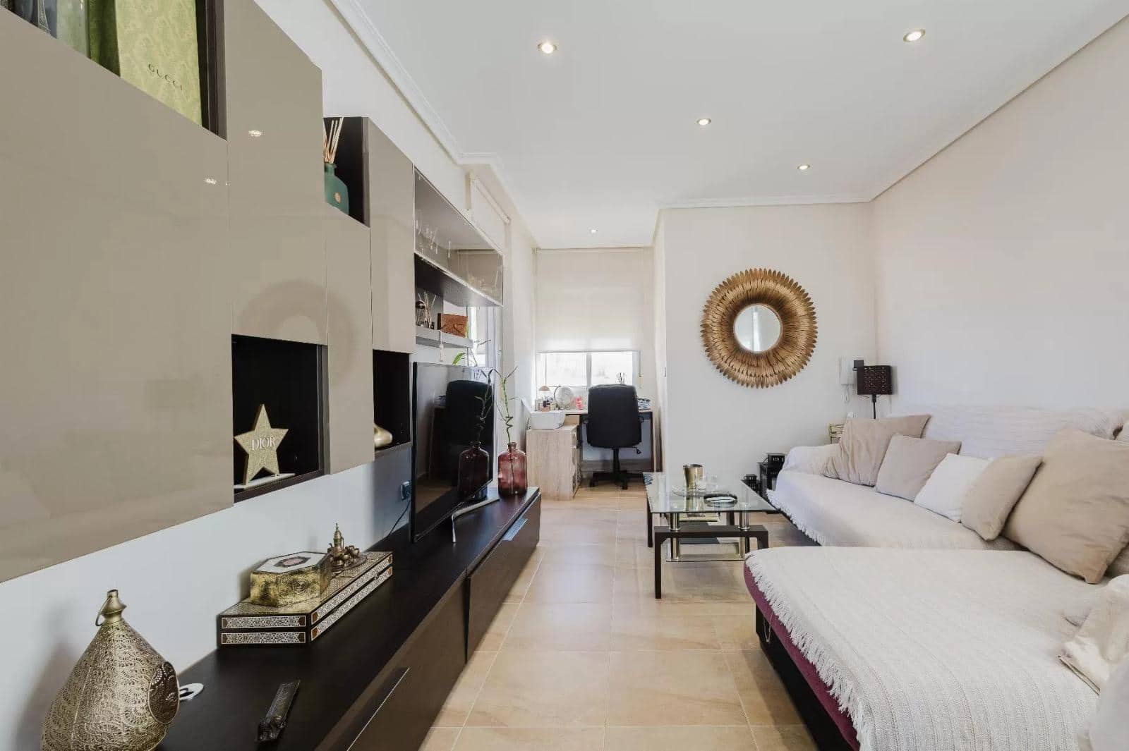 6 soveværelse Villa til salg i La Siesta med swimmingpool garage - € 449.000 (Ref: 9450455)