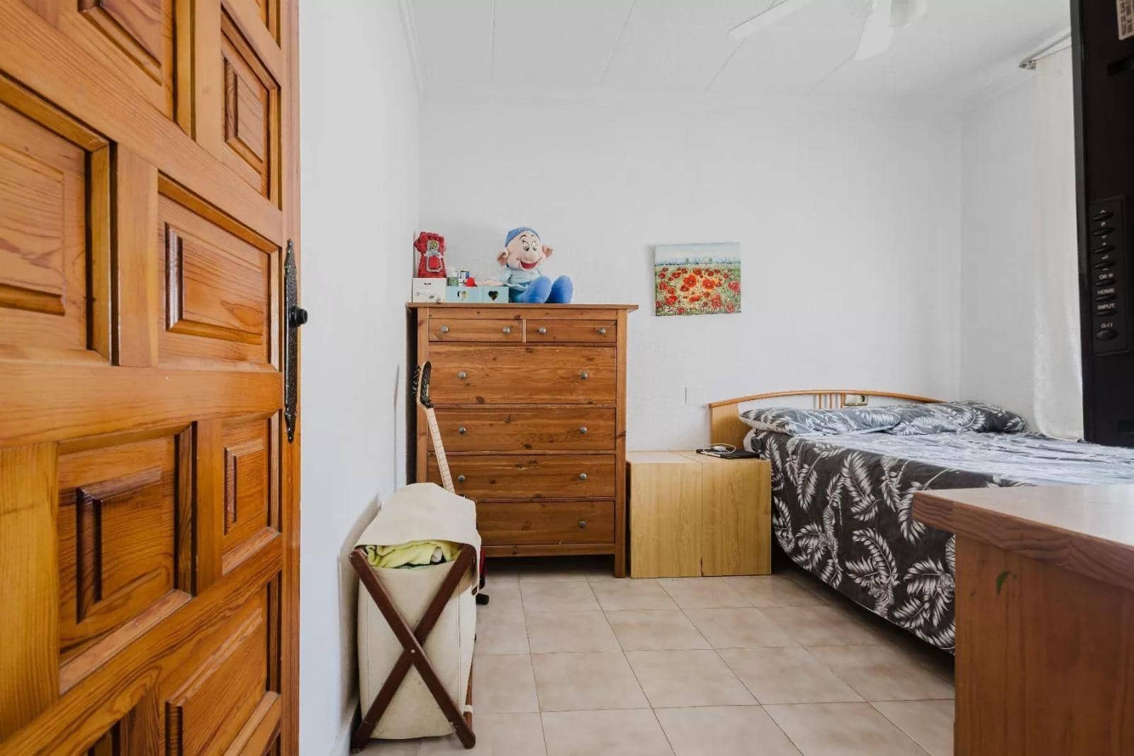 6 soveværelse Villa til salg i La Siesta med swimmingpool garage - € 449.000 (Ref: 9450455)