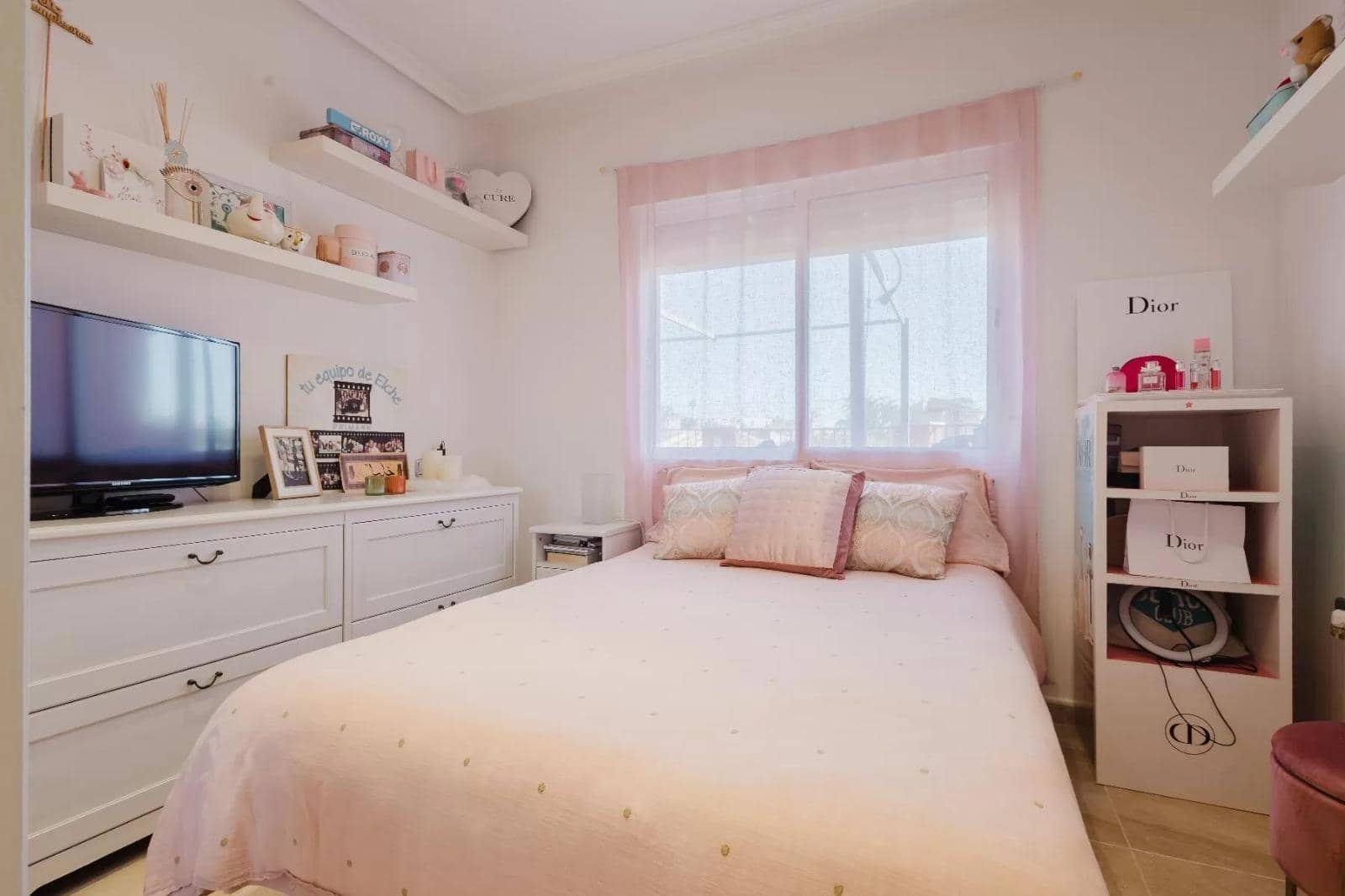 6 soveværelse Villa til salg i La Siesta med swimmingpool garage - € 449.000 (Ref: 9450455)