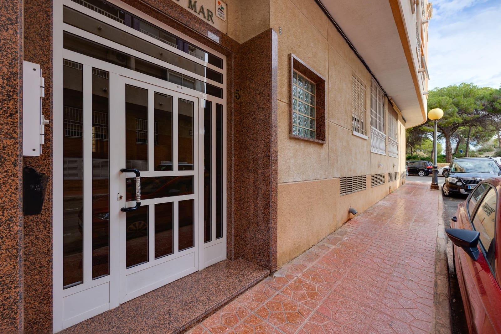 Yksiö myytävänä paikassa Guardamar del Segura - 79 500 € (Ref: 9452303)