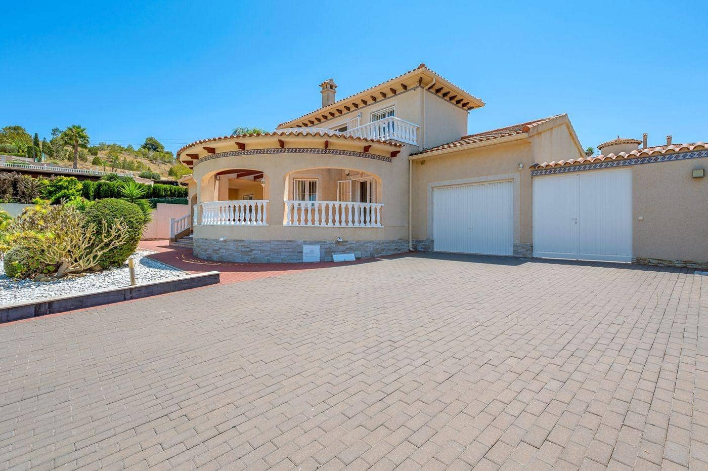 Chalet de 4 habitaciones en Formentera del Segura en venta con piscina garaje - 585.000 € (Ref: 9466110)