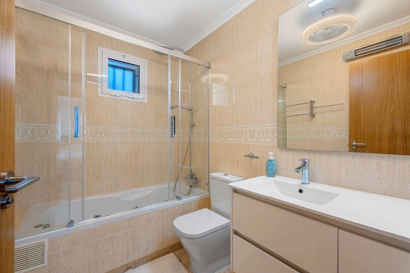 Chalet de 4 habitaciones en Formentera del Segura en venta con piscina garaje - 585.000 € (Ref: 9466110)