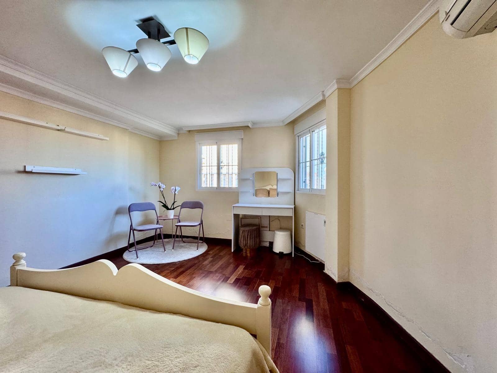 6 quarto Moradia para venda em Orihuela Costa com piscina garagem - 415 000 € (Ref: 9466112)