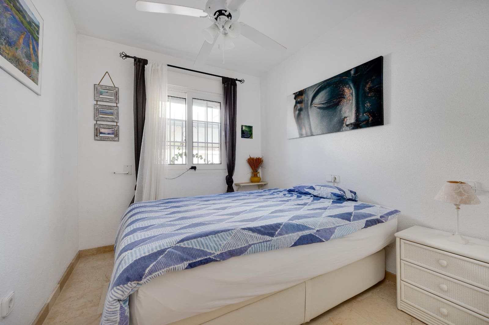 Chalet de 3 habitaciones en Playa Flamenca en venta con piscina - 239.500 € (Ref: 9468579)