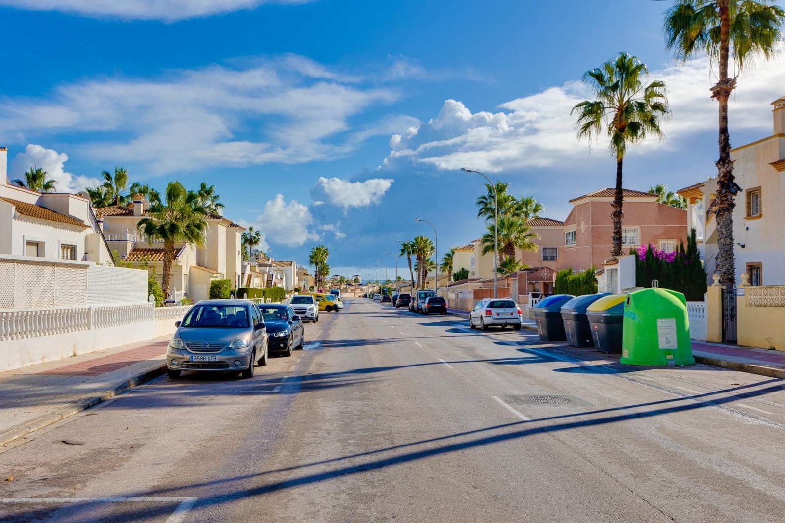 Chalet de 3 habitaciones en Playa Flamenca en venta con piscina - 239.500 € (Ref: 9468579)