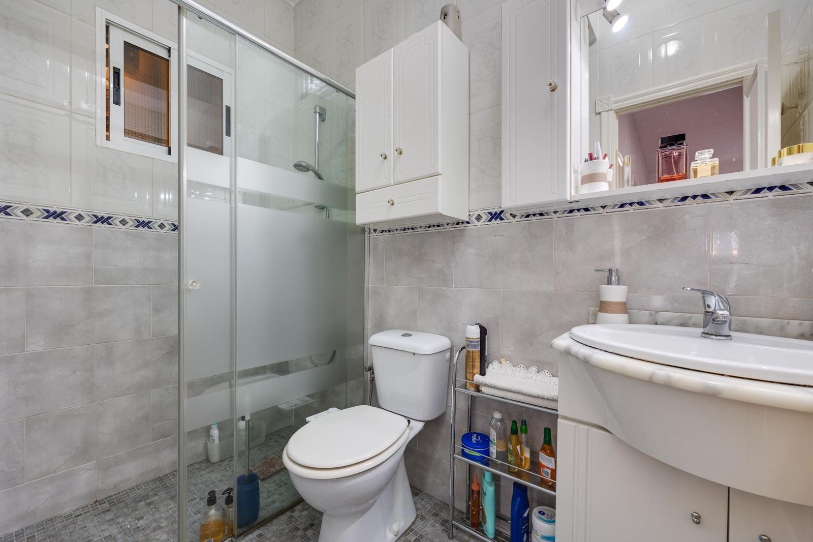 3 bedroom Villa for sale in Orihuela Costa with garage - € 139,500 (Ref: 9483571)