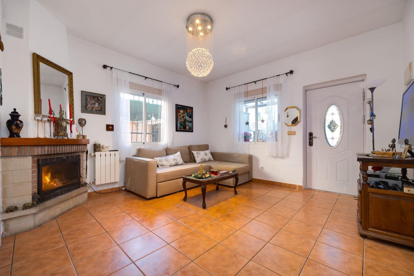 3 bedroom Villa for sale in Orihuela Costa with garage - € 139,500 (Ref: 9483571)