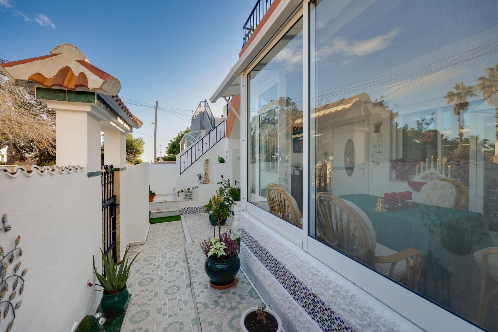 3 bedroom Villa for sale in Orihuela Costa with garage - € 139,500 (Ref: 9483571)