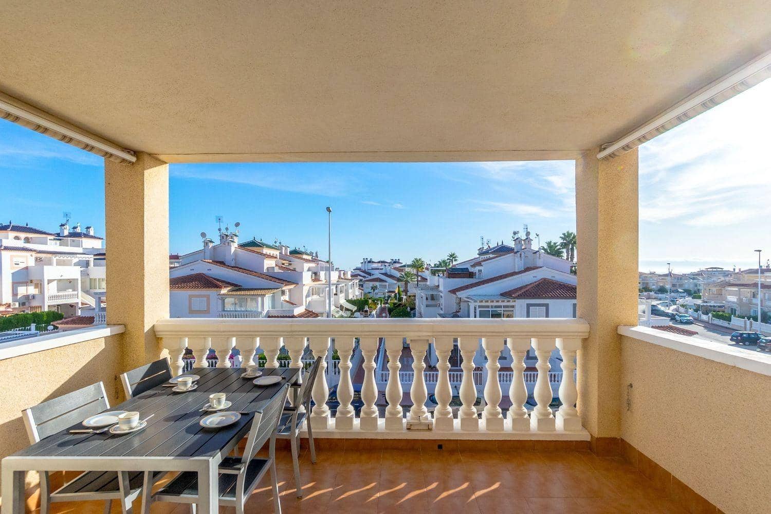 3 soveværelse Penthouse til salg i Orihuela Costa med swimmingpool - € 229.000 (Ref: 9483915)