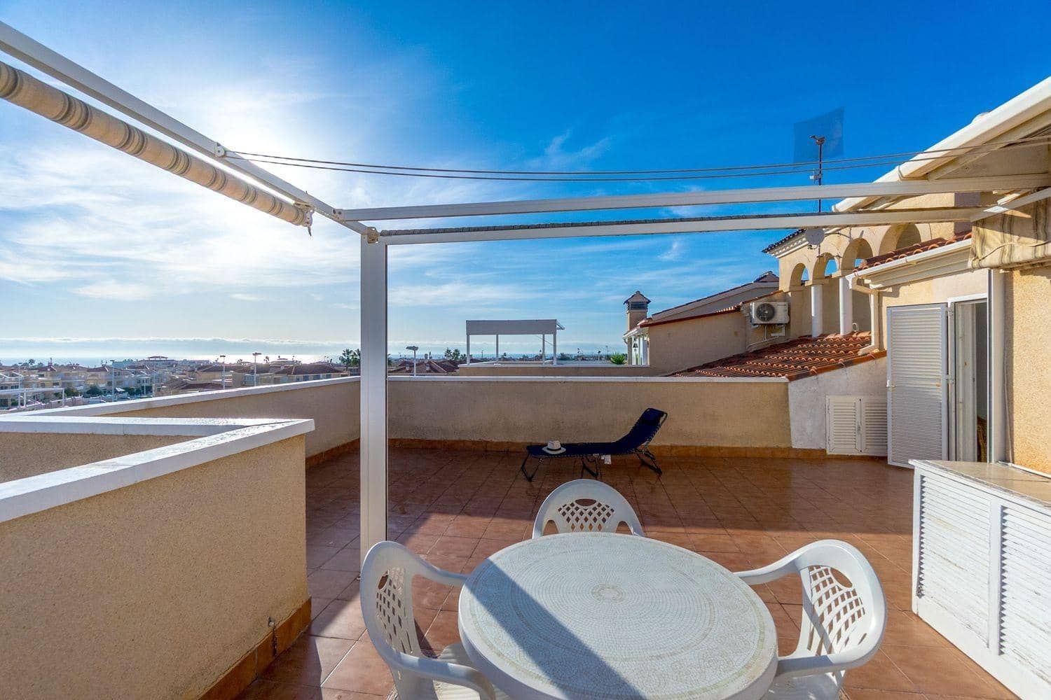 3 soveværelse Penthouse til salg i Orihuela Costa med swimmingpool - € 229.000 (Ref: 9483915)
