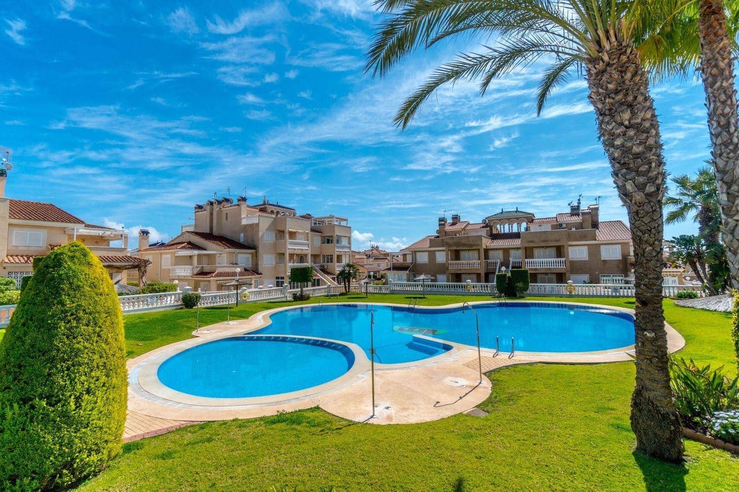 3 soveværelse Penthouse til salg i Orihuela Costa med swimmingpool - € 229.000 (Ref: 9483915)