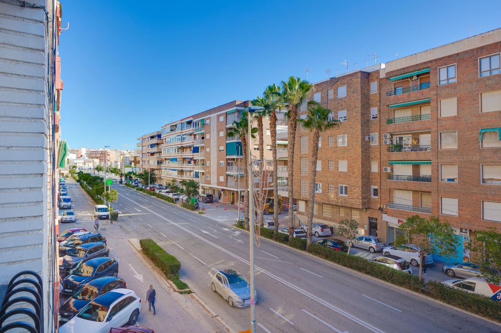 3 bedroom Apartment for sale in Torrevieja - € 259,000 (Ref: 9491629)