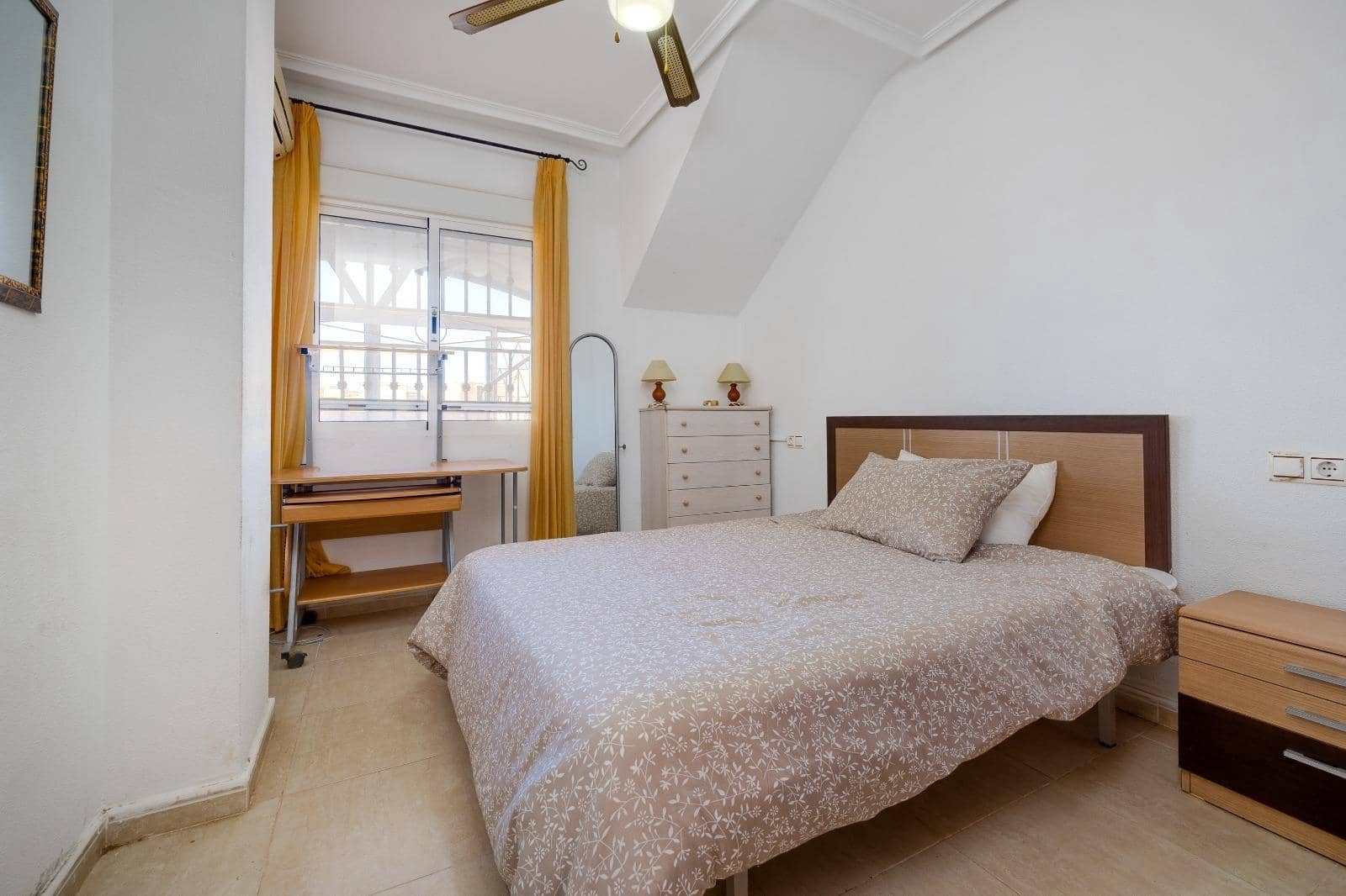 2 sovrum Takvåning till salu i Los Altos med pool - 145 000 € (Ref: 9502612)