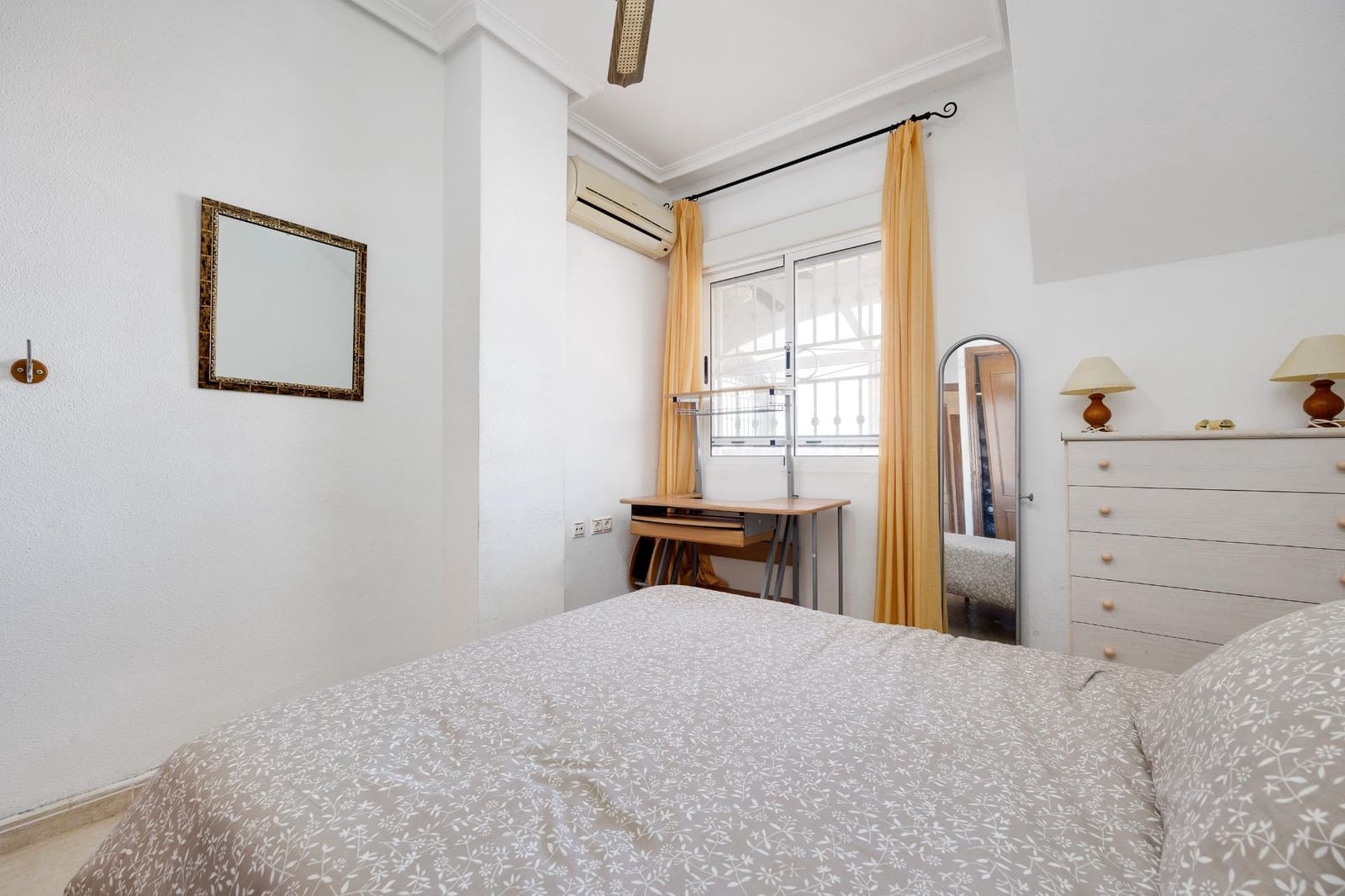 2 sovrum Takvåning till salu i Los Altos med pool - 145 000 € (Ref: 9502612)