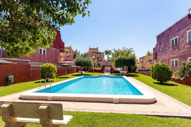 2 sovrum Takvåning till salu i Los Altos med pool - 145 000 € (Ref: 9502612)